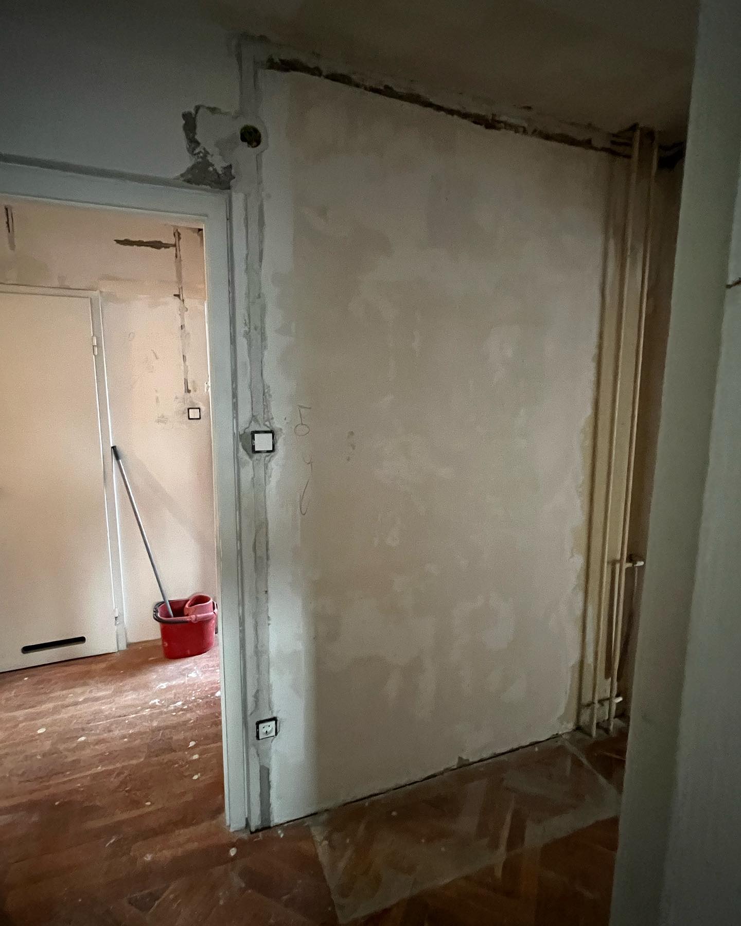 III. kerületi panellakás teljes villanyszerelése